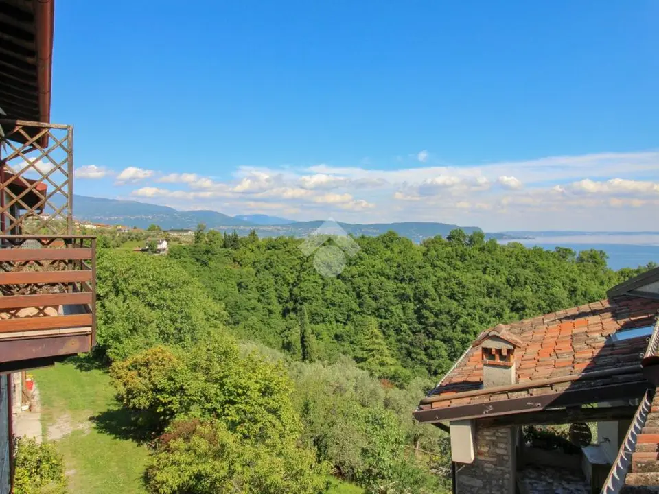 Casa semindipendente in vendita a Toscolano-Maderno