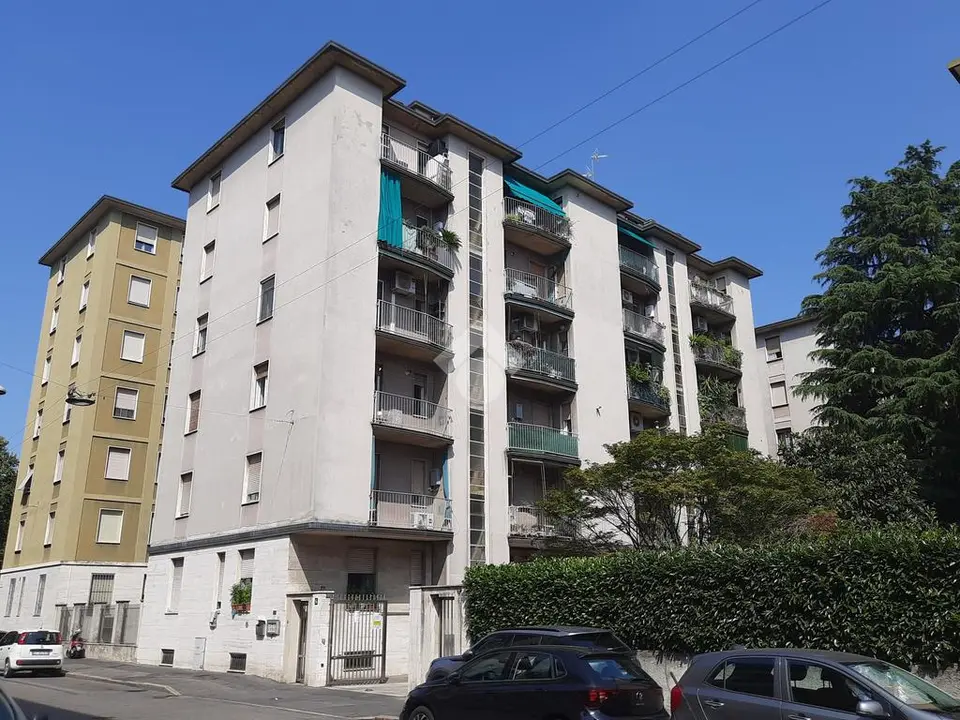 Trilocale in affitto a Milano