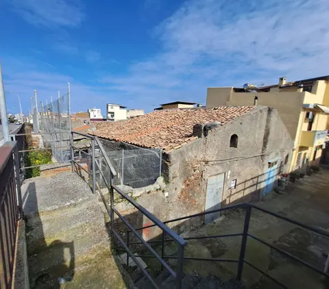Casa Indipendente in VIA VICO 1 CERERE  6, Barcellona Pozzo di Gotto (ME)