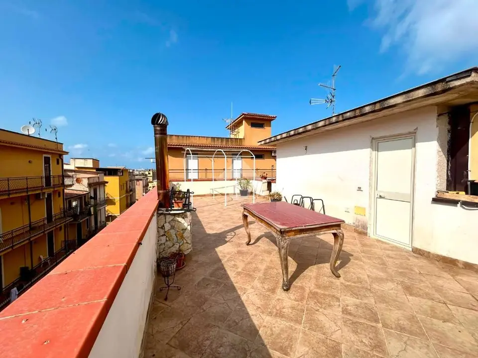 Palazzina in vendita a Altavilla Milicia