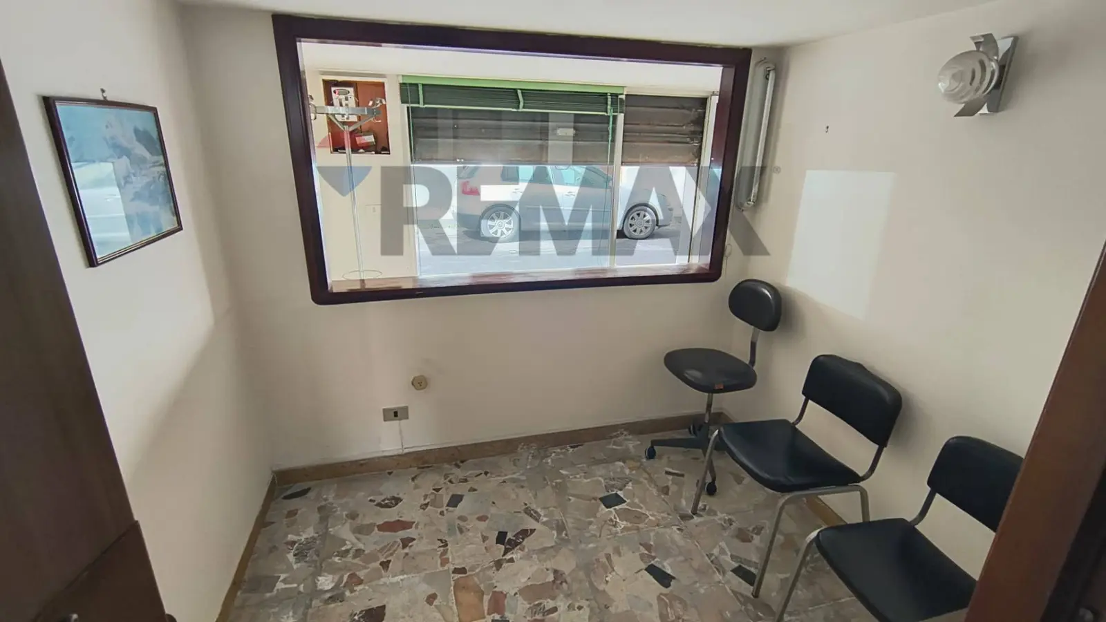 Locale Commerciale in Affitto a Giarre