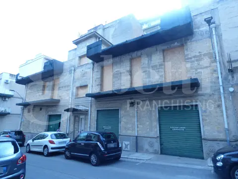 Palazzina in Via Domenico Gagliardo 92 , Bagheria (PA)