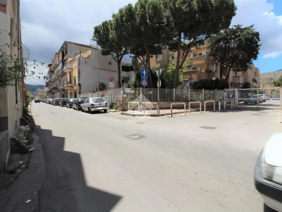 Quadrilocale in affitto a Palermo