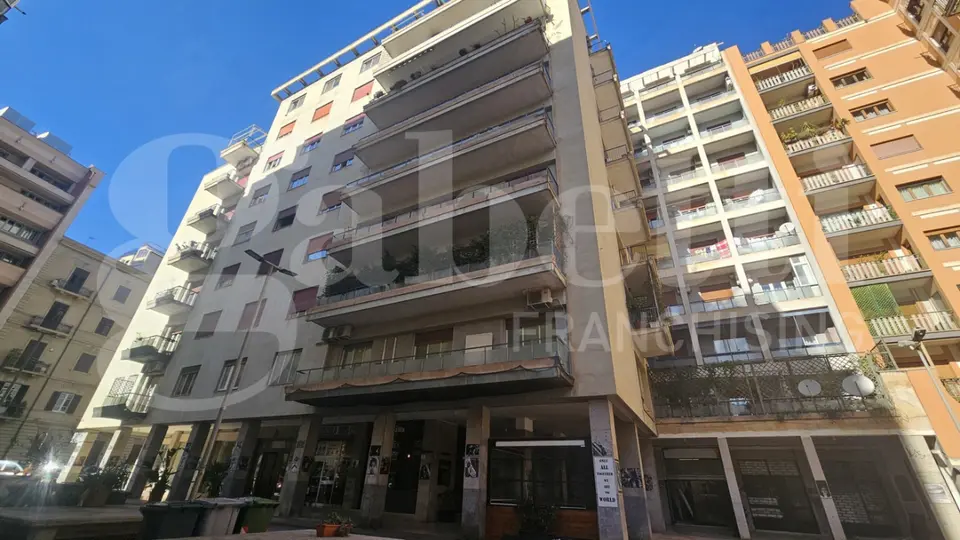 Appartamento in Passaggio dei Poeti 11, Palermo (PA)