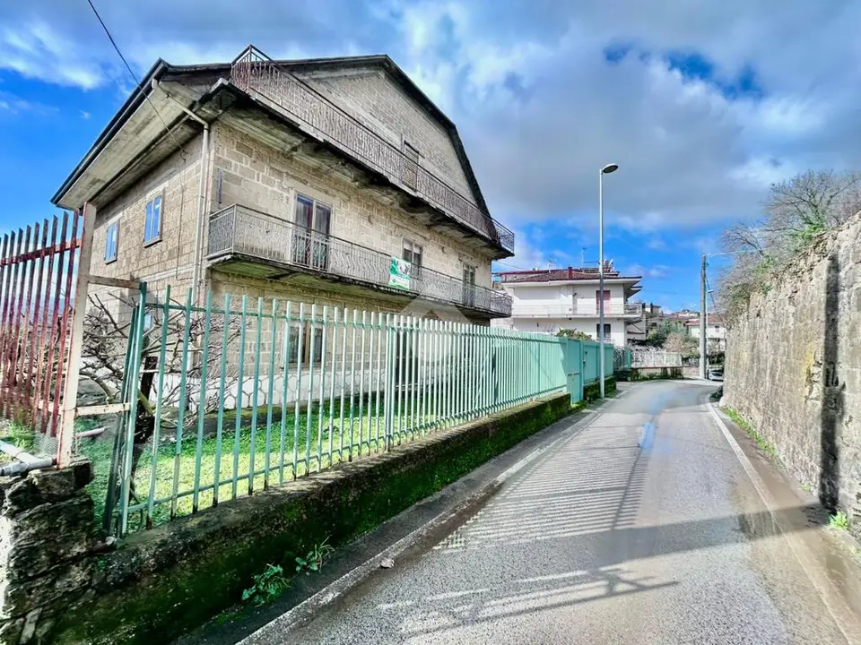 Casa indipendente in vendita a Fisciano