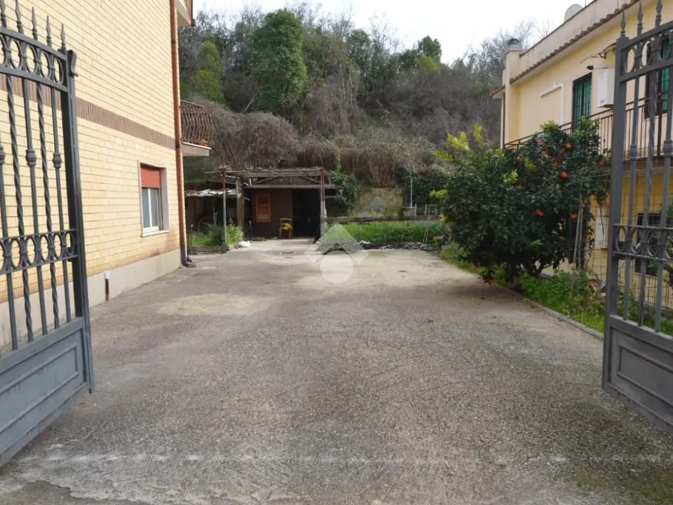 Trilocale in vendita a Tivoli