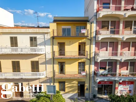 Appartamento in VIA COSENZ 131, Sant'Agata di Militello (ME)