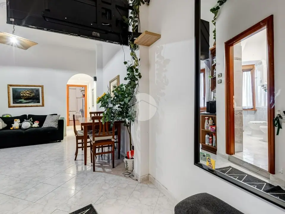 Trilocale in vendita a Roma