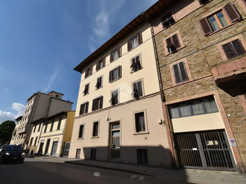 Quadrilocale in vendita a Firenze