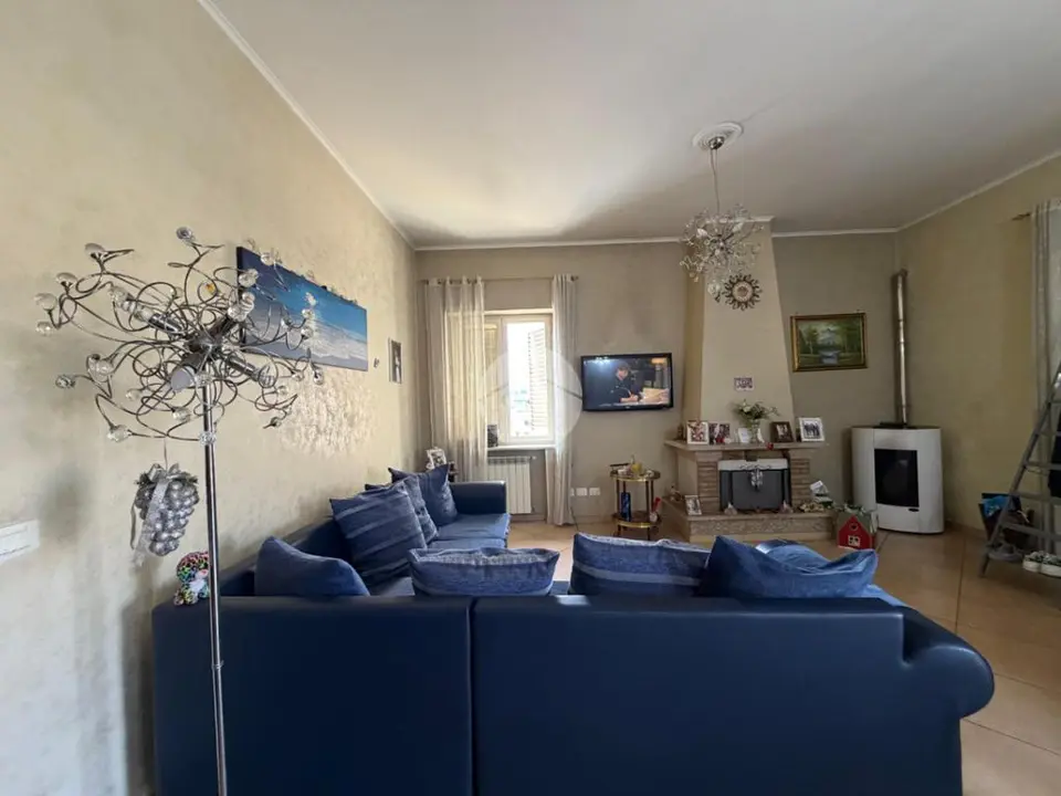 Trilocale in vendita a Napoli