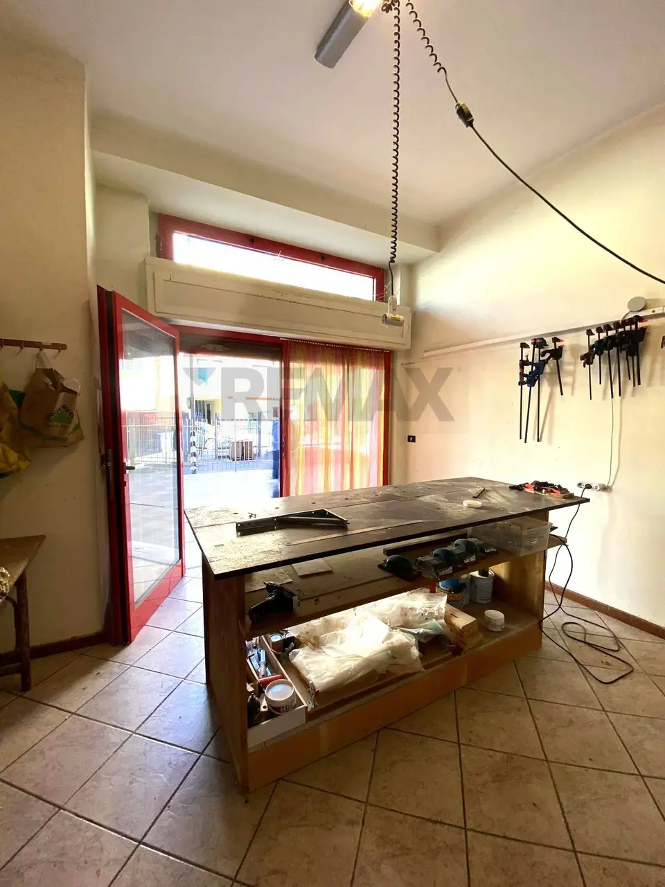 Locale Commerciale in Affitto a Milano