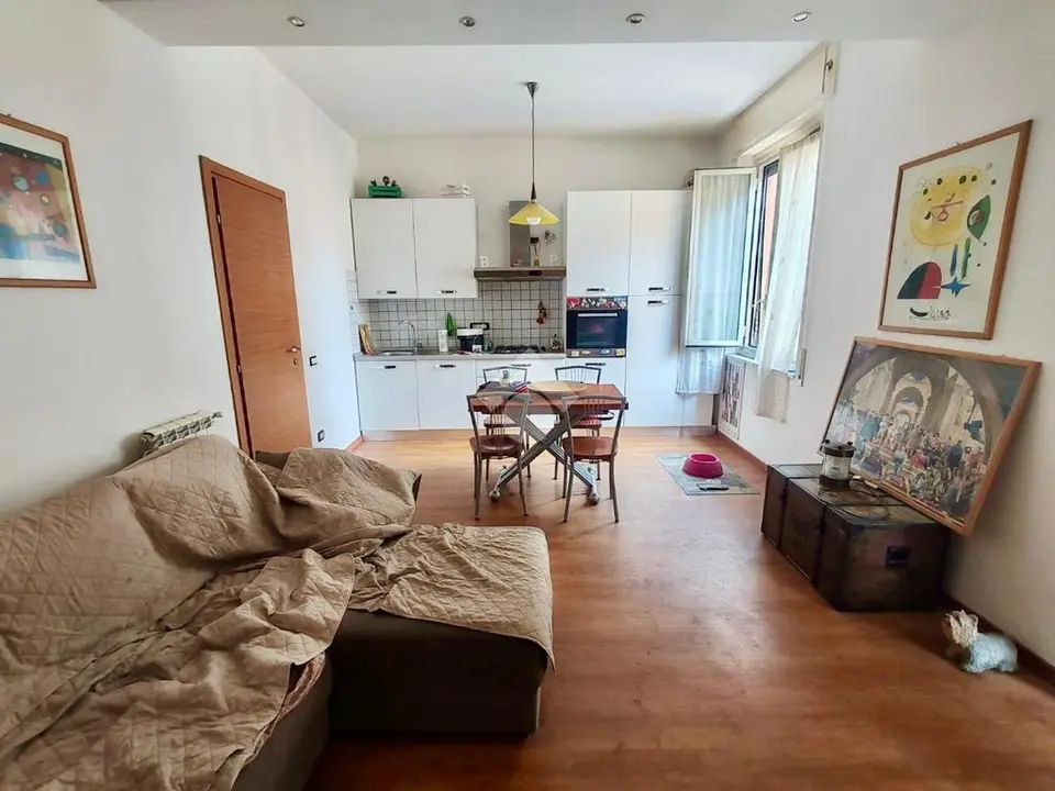 5 locali in vendita a Genova