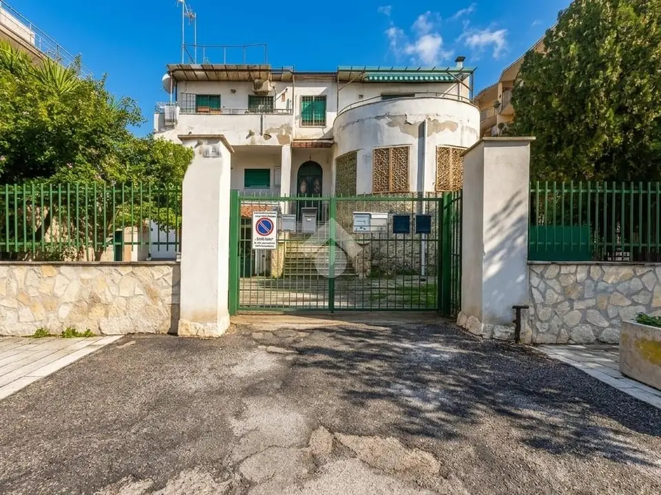 Bilocale in vendita a Napoli
