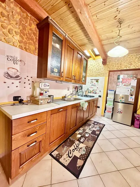 Porzione di quadrifamiliare in vendita a Spoleto