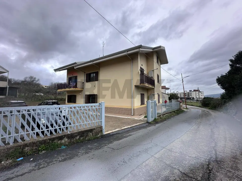 Casa Indipendente in Vendita a Rende