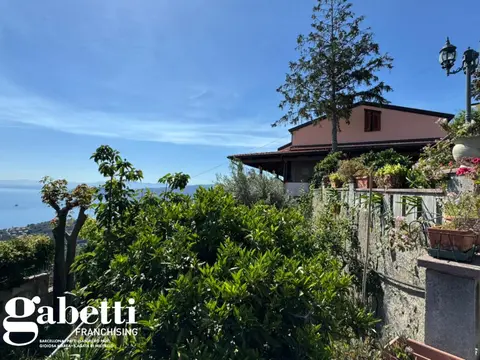 Villa in Contrada Landro 21, Gioiosa Marea (ME)