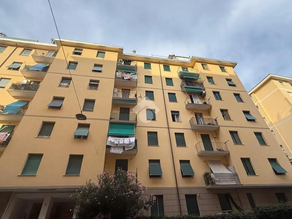 5 locali in vendita a Genova