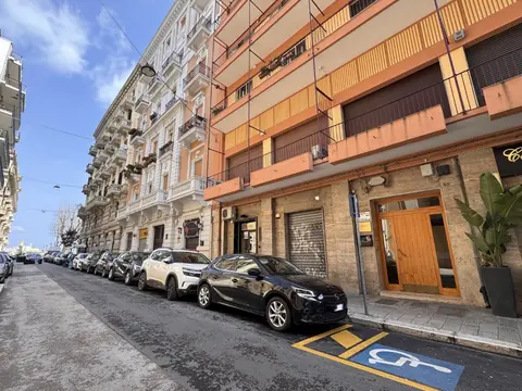 Negozio in via francesco saverio abbrescia 91, Bari (BA)