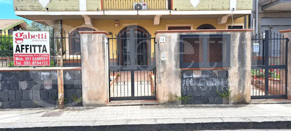 Ufficio in Via M.Rapisardi 12/A, Aci Sant'Antonio (CT)