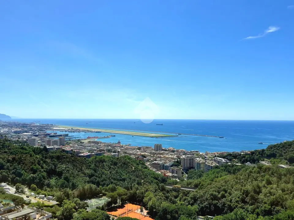 5 locali in vendita a Genova