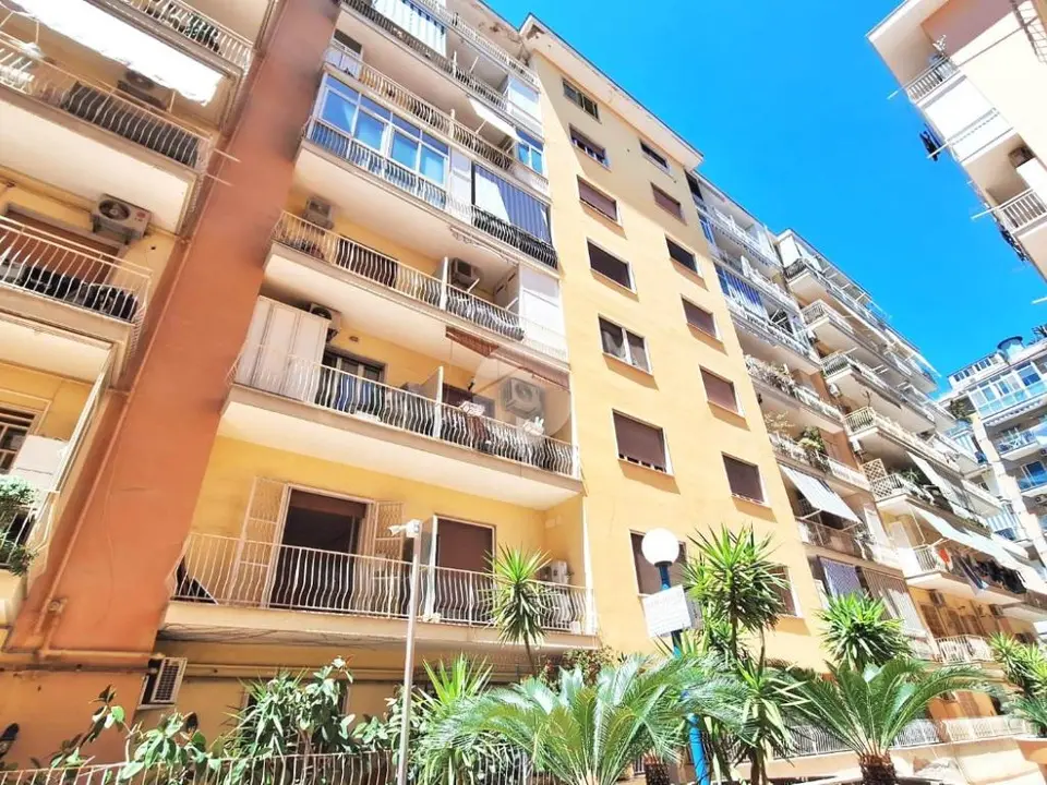 Bilocale in vendita a Napoli