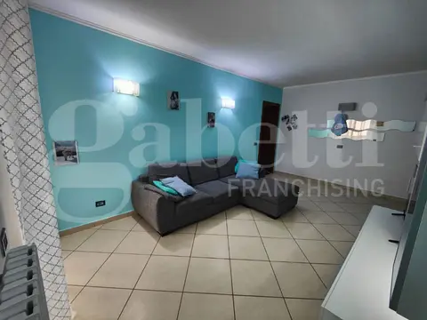 Appartamento in PIAZZA G.B.TEDESCO 23, Taranto (TA)