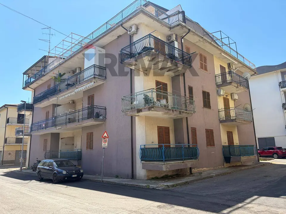 Appartamento in Vendita a Corigliano-Rossano