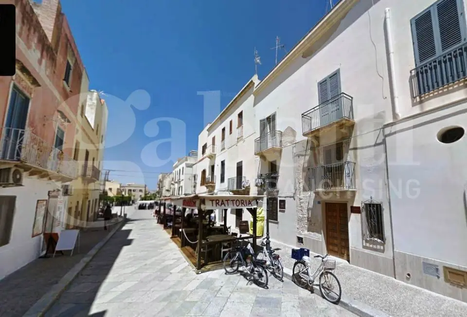 Appartamento in Via Nicotera  13, Favignana (TP)