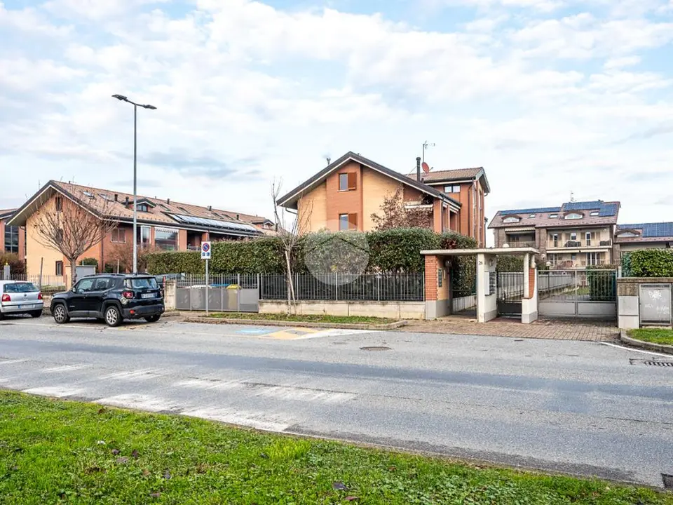 6 locali in vendita a Pianezza