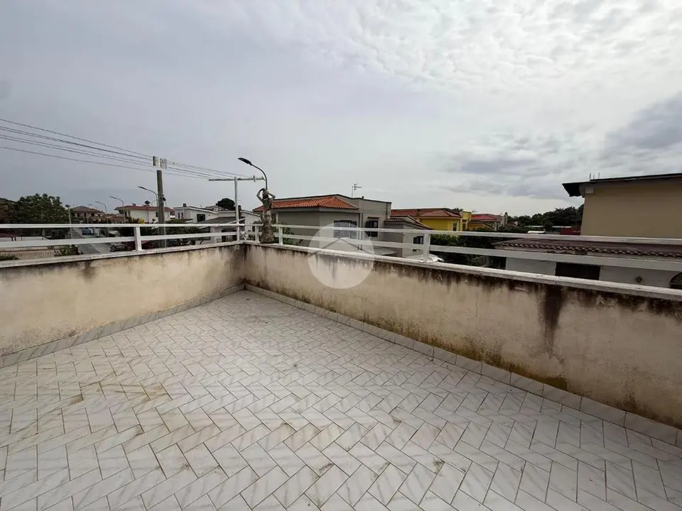 Trilocale in affitto a Giugliano In Campania