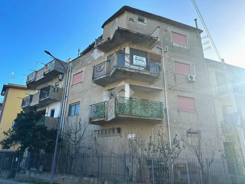 5 locali in vendita a Bagheria