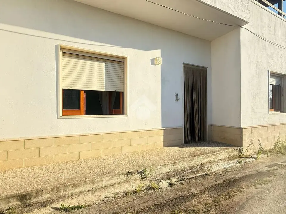 5 locali in vendita a Racale